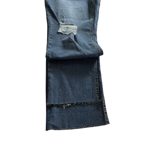 No Boundaries Womens Mid-Rise Distressed Denim Jeans Size 17 - Picture 9 of 11